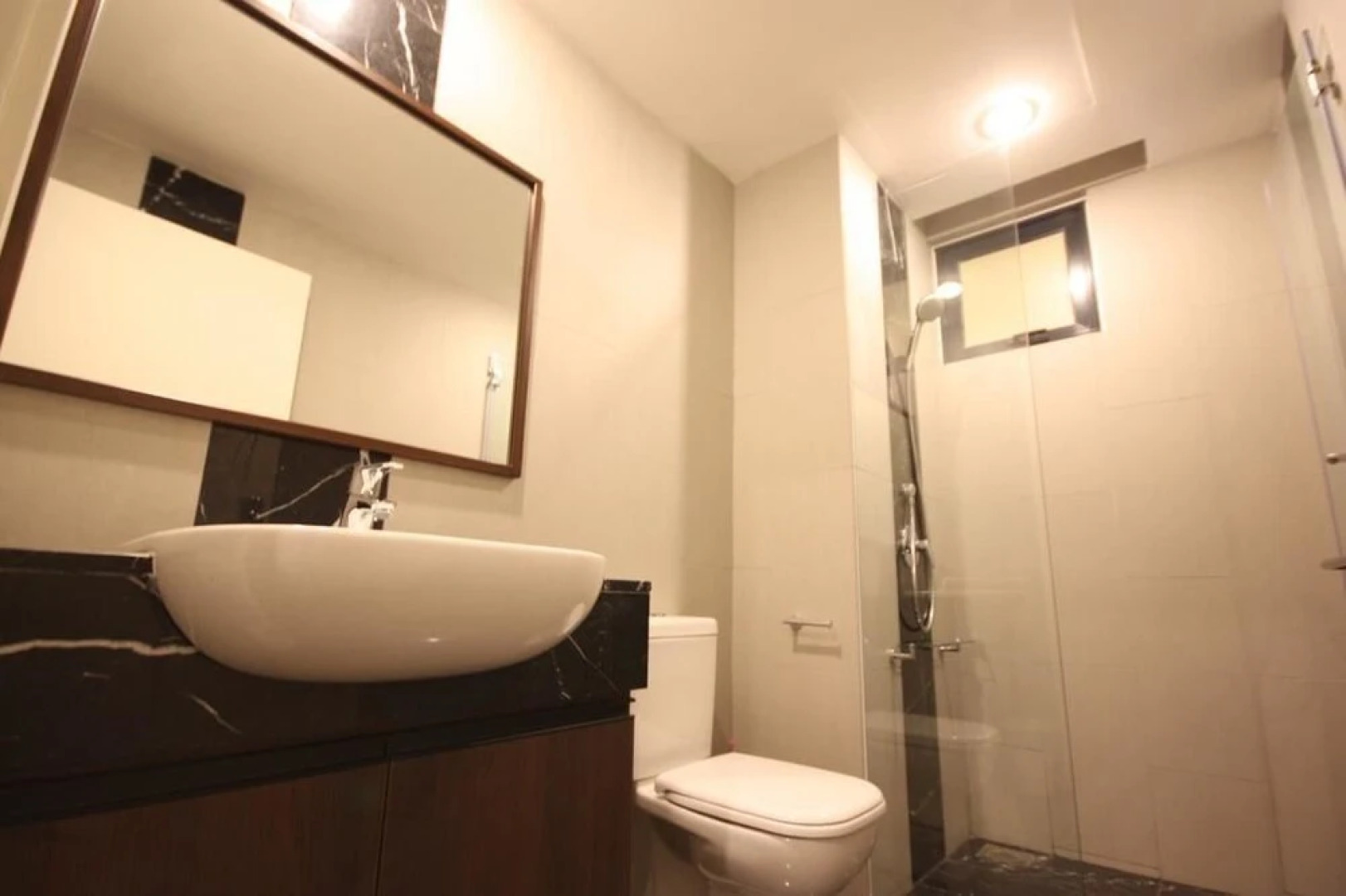 3BR Seaview Suite Gurney Drive