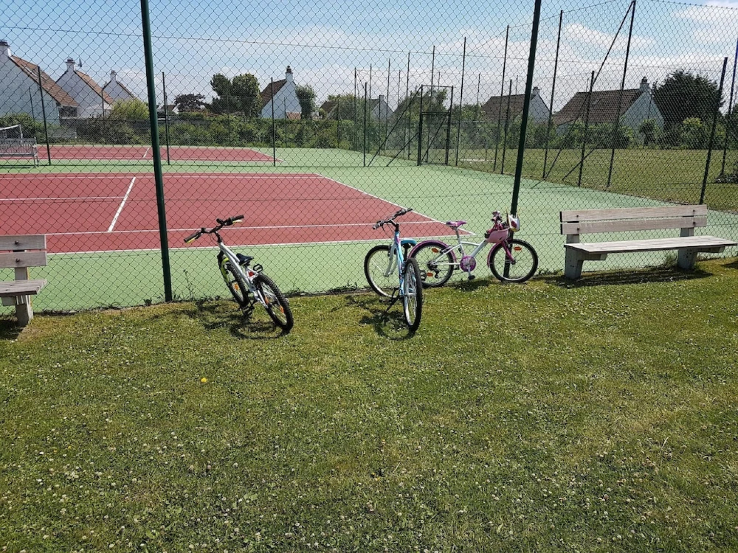 Tidy Cottage With Terrace, not far From De Panne