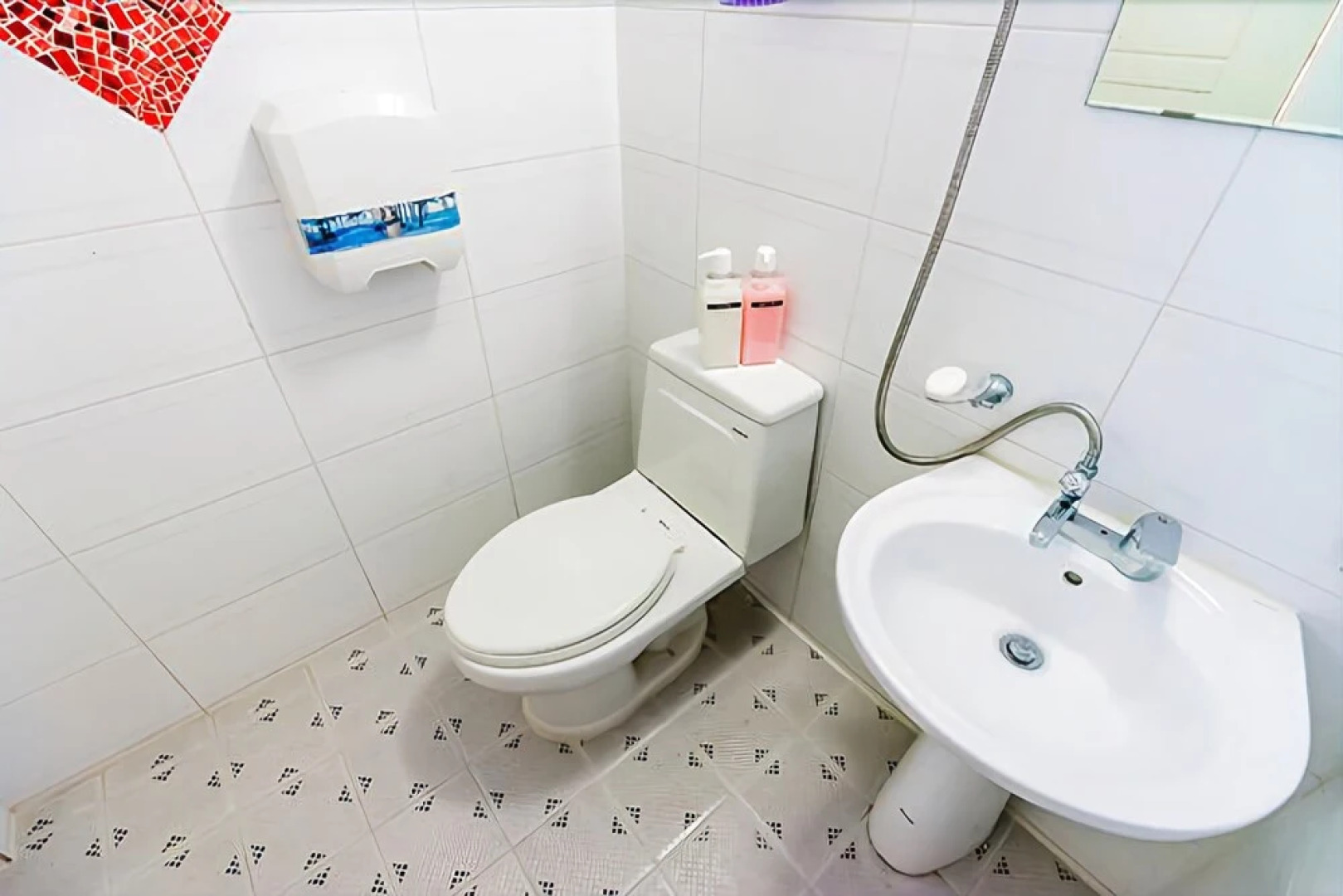 Anmyeondo Mintne Pension