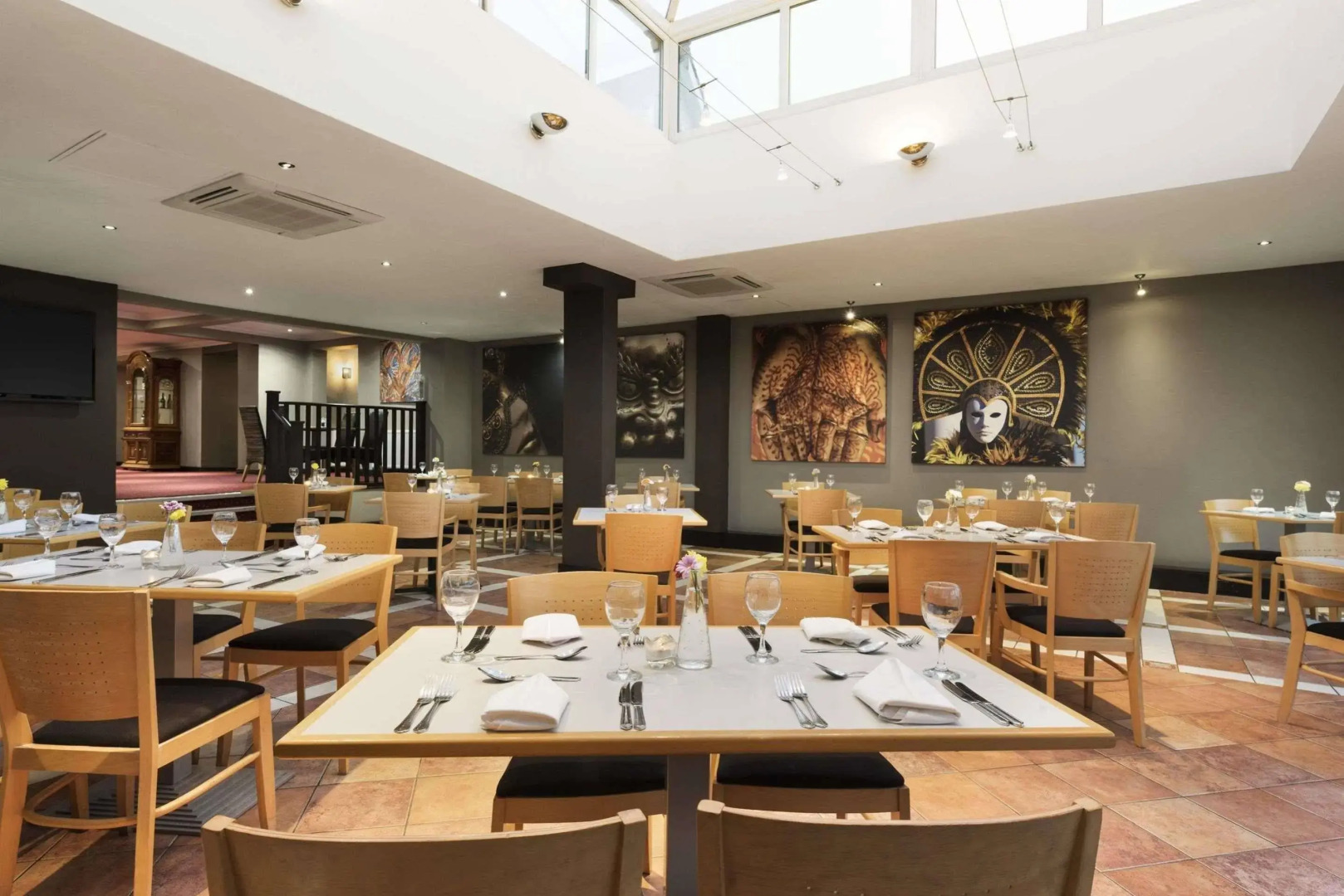 Ramada by Wyndham Warwick Kenilworth