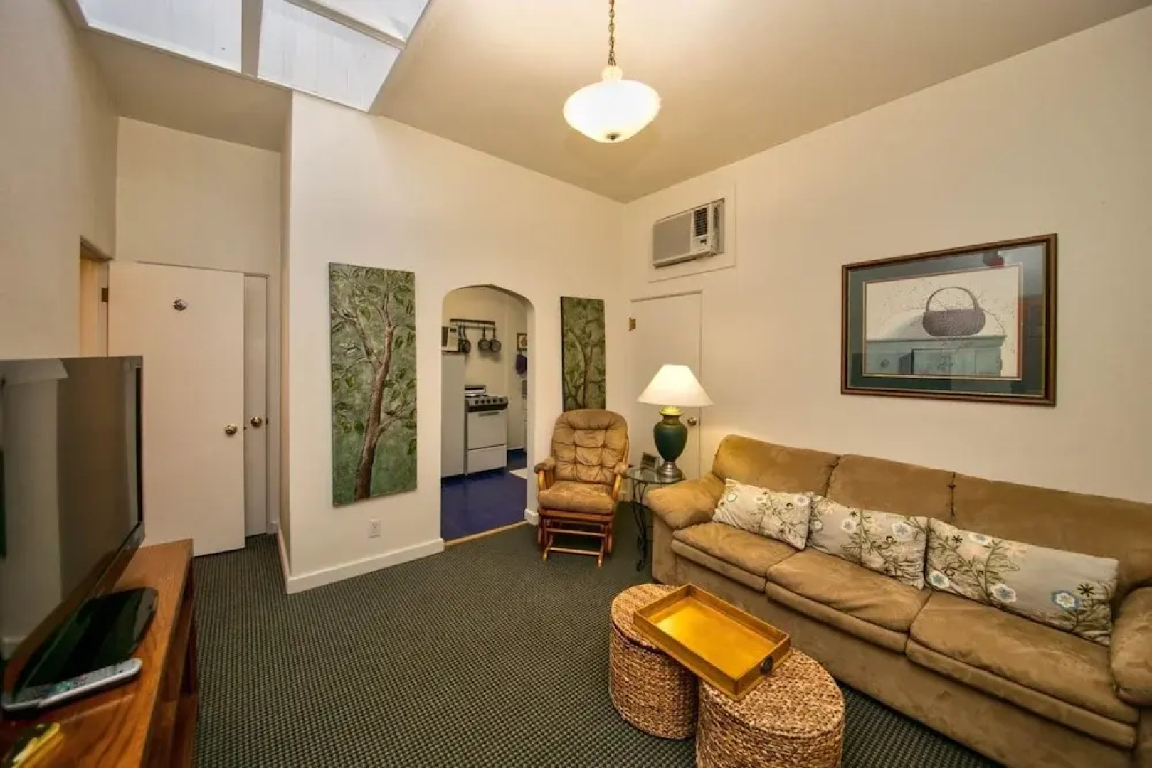 Bozeman - Studio Above Main