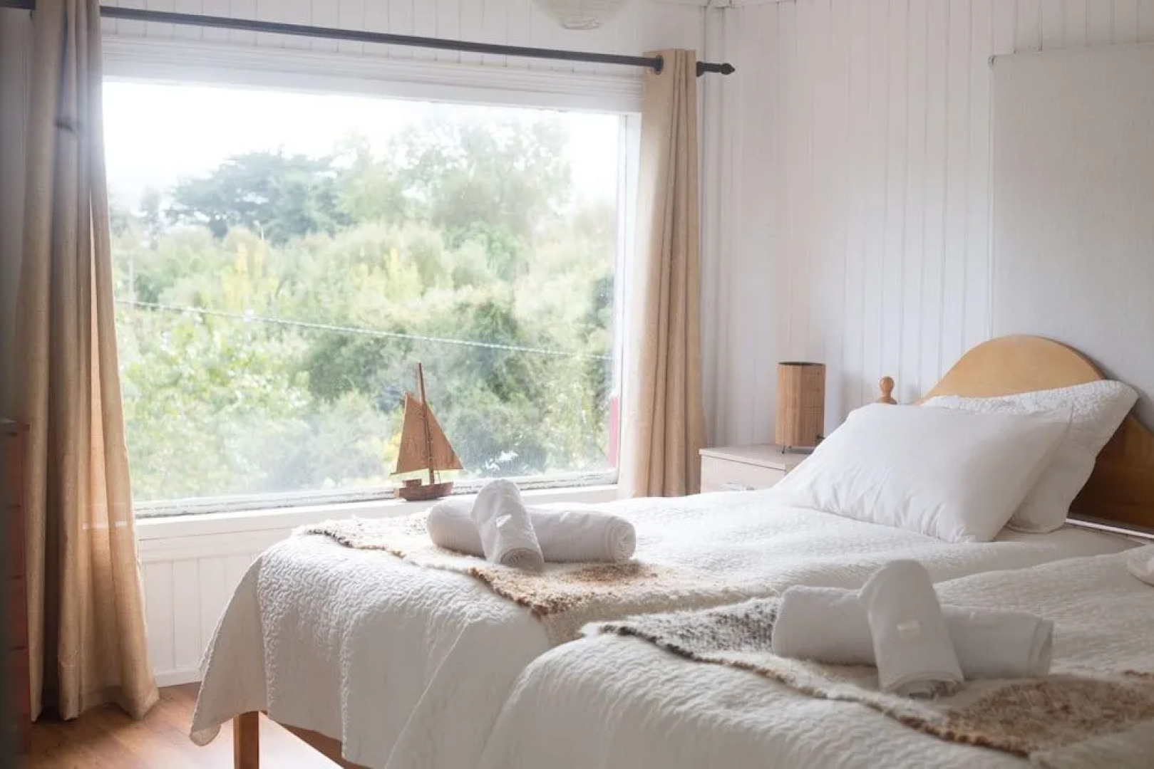 Punta Piedras Lodge & Marina