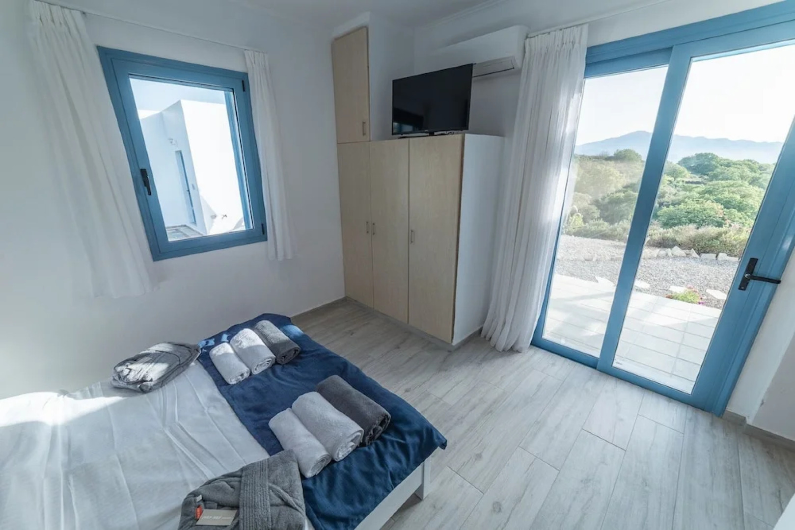 Villa Bella With Swimming Pool, Rethymno, Crete