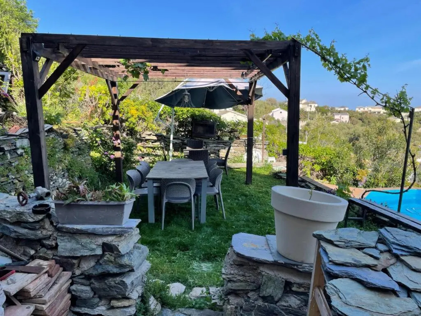 La Villa du Pressoir - authentique et spacieuse.