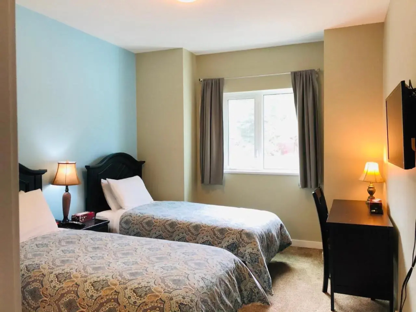 Downtown Whitehorse Deluxe 2 Bedroom Condo