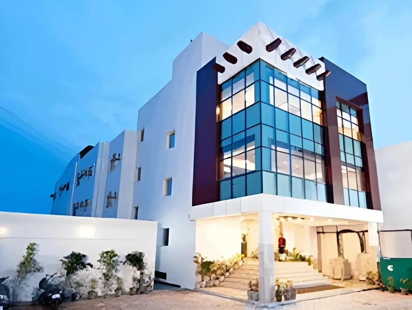 Hotel Deviram Palace