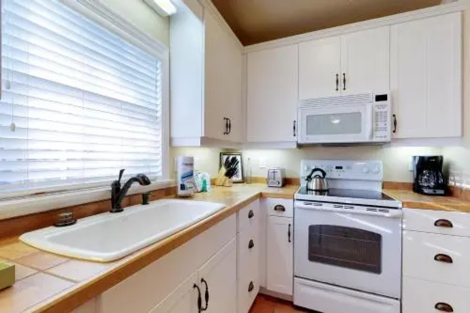 Palm Isle 3210 by RedAwning