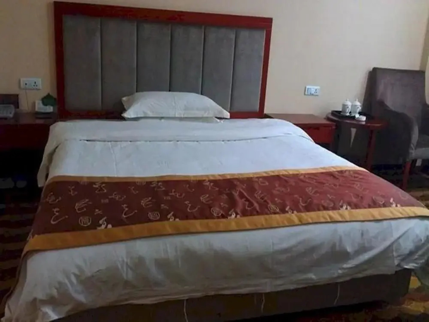 Lichuan Xinyuan Hotel