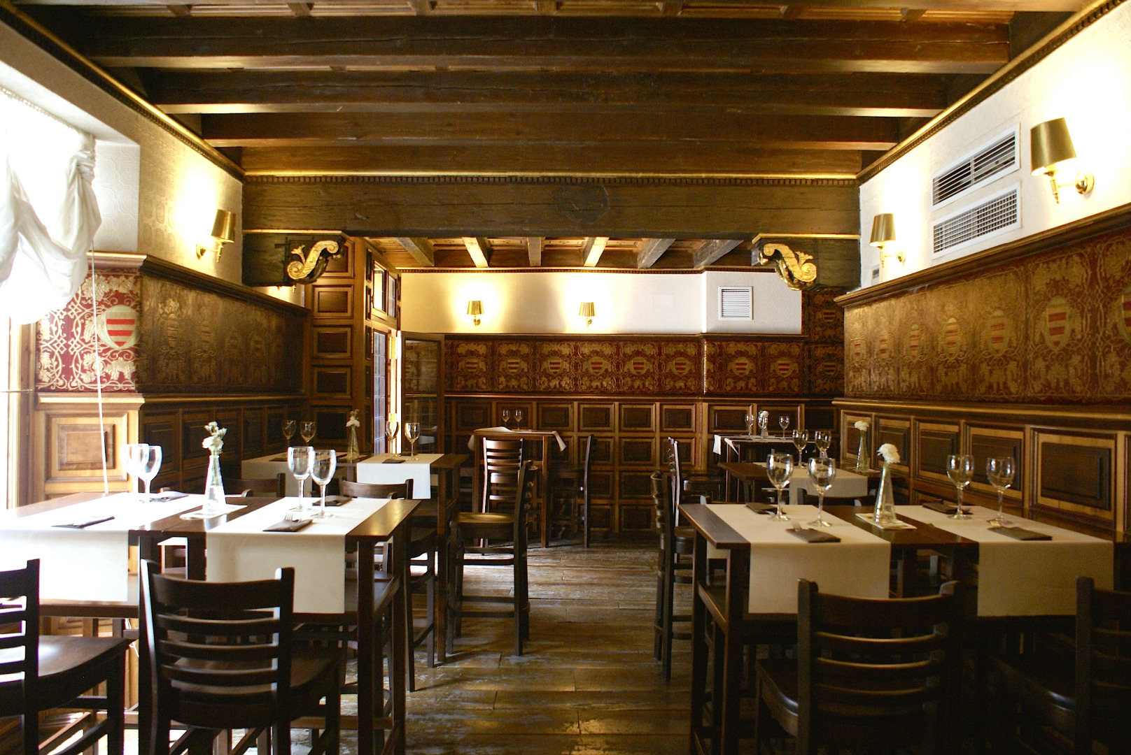 Las Casas de la Judería, Sevilla Historic City Center