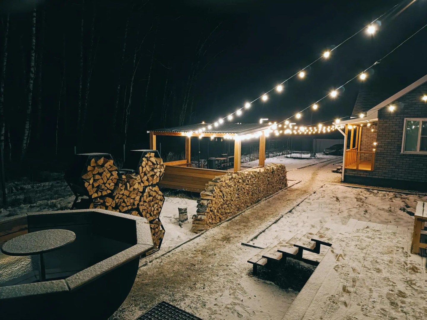 Дом в лесу с баней и чаном