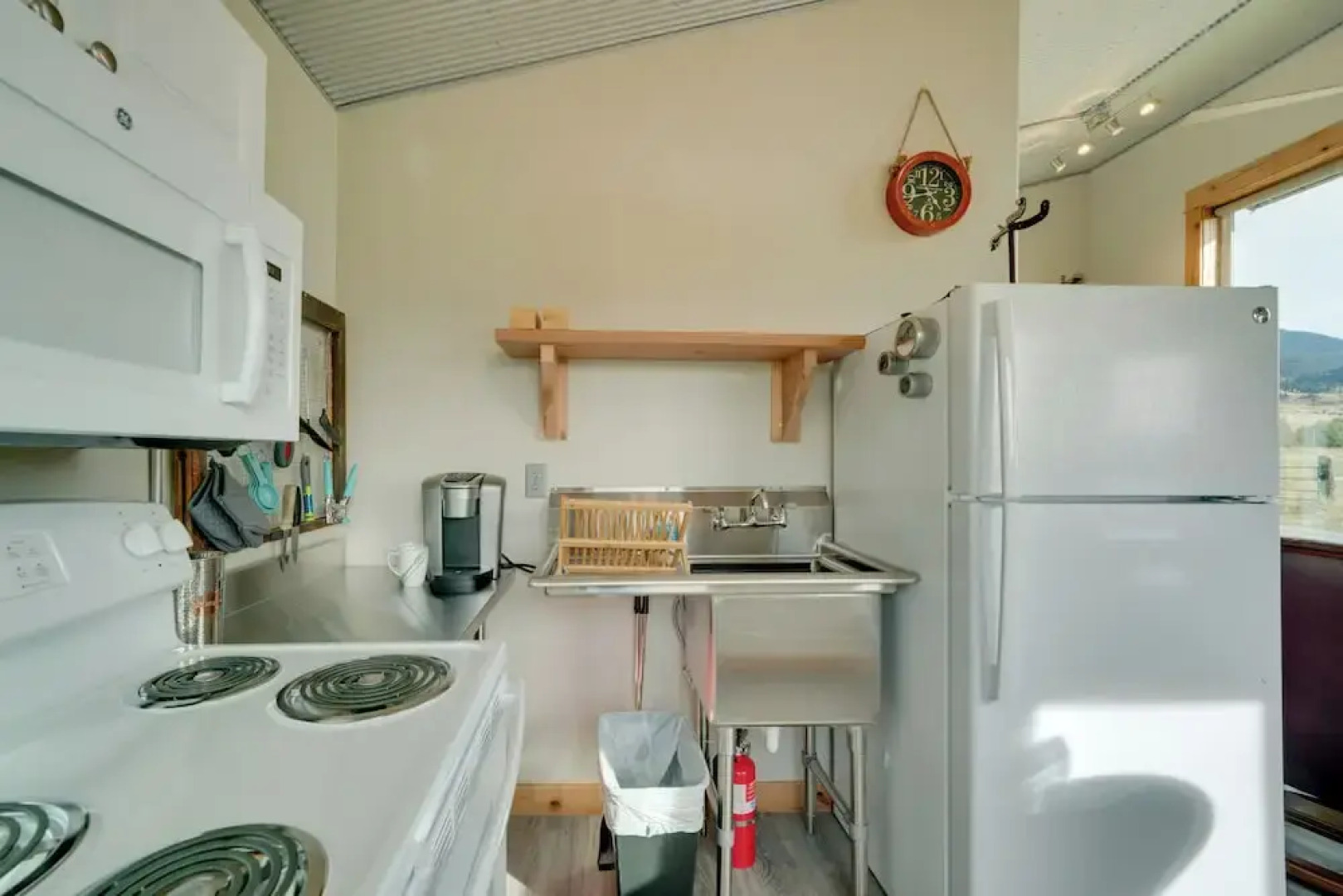 Beautiful Ranch Cottage - 45 Mi to Yellowstone NP!