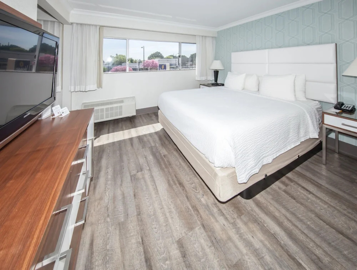 Pasadena Rose & Crown Hotel