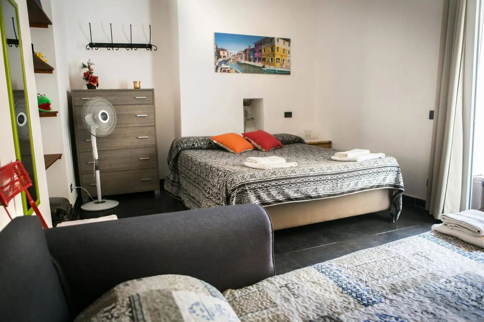 Hanging Garden with Air Conditioning