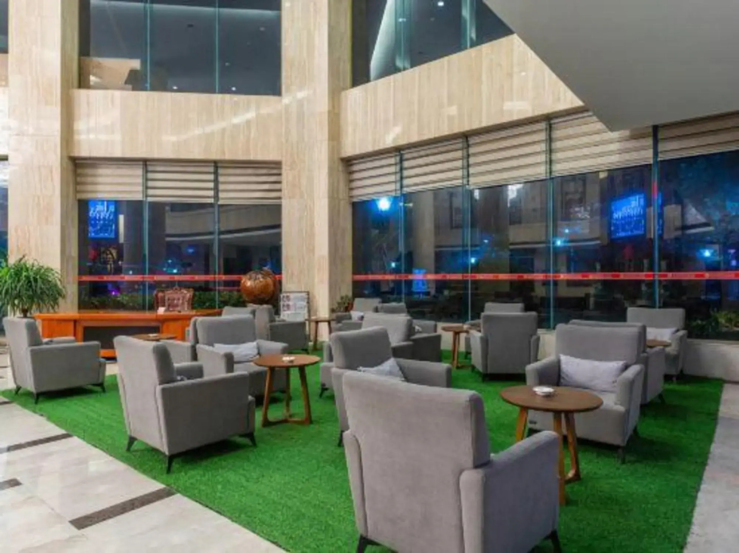 King's Park International Hotel