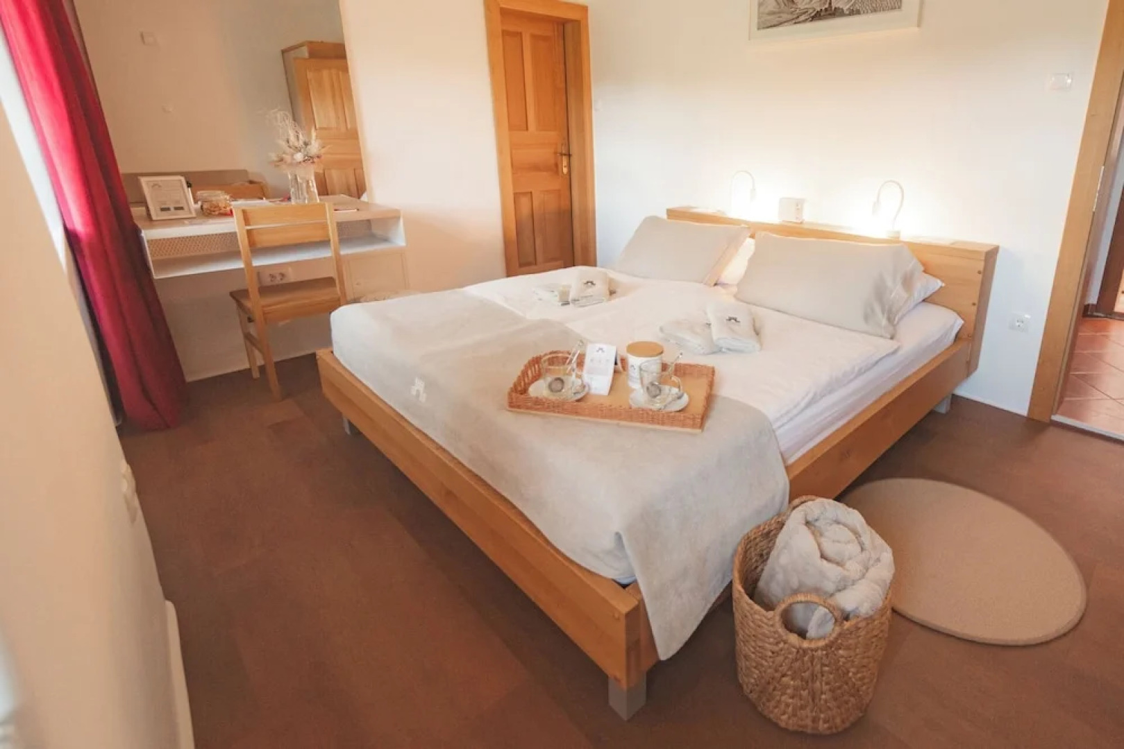 Rooms & Apartments Podsreda Castle