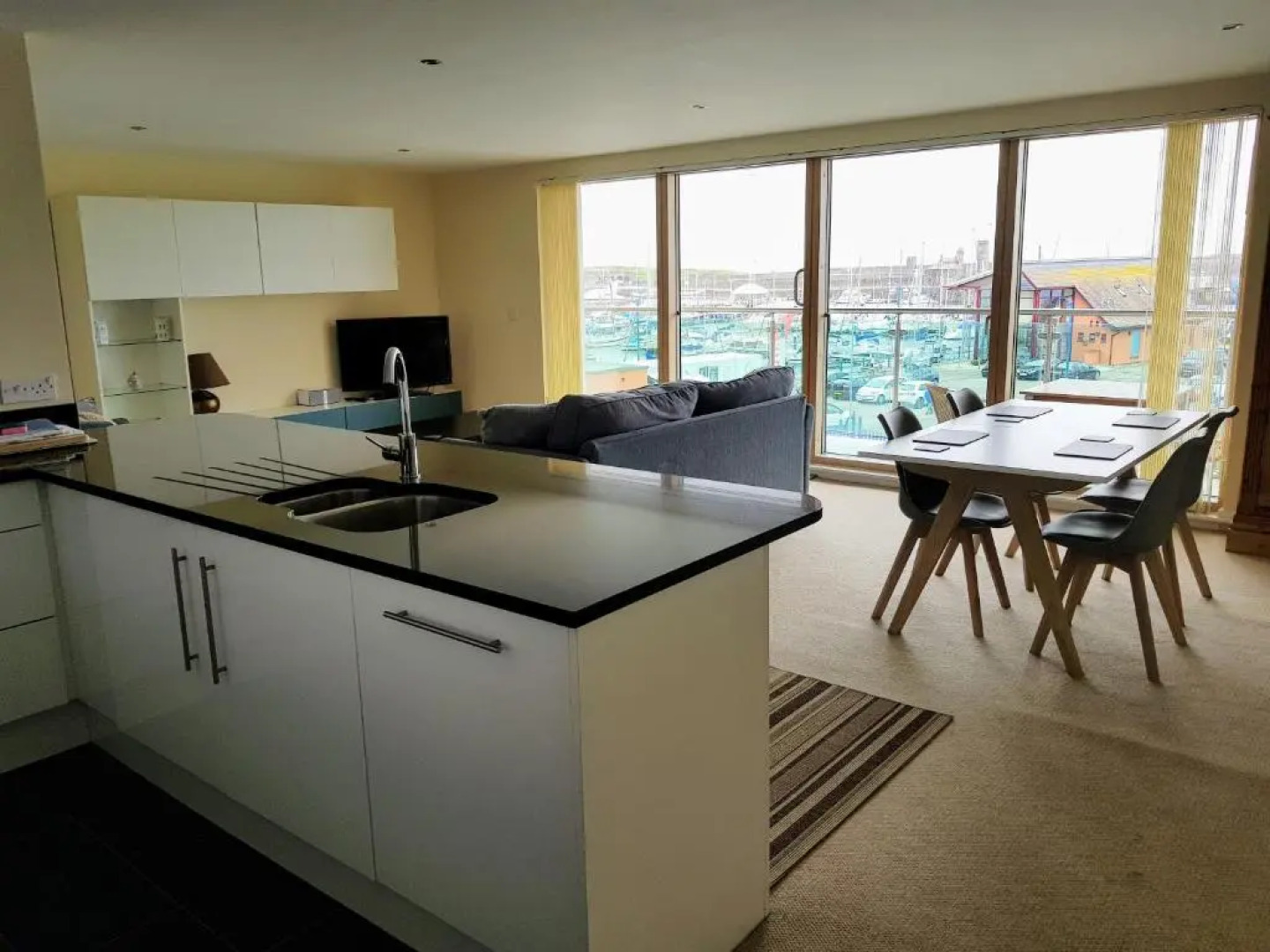 Harbourside Apartment