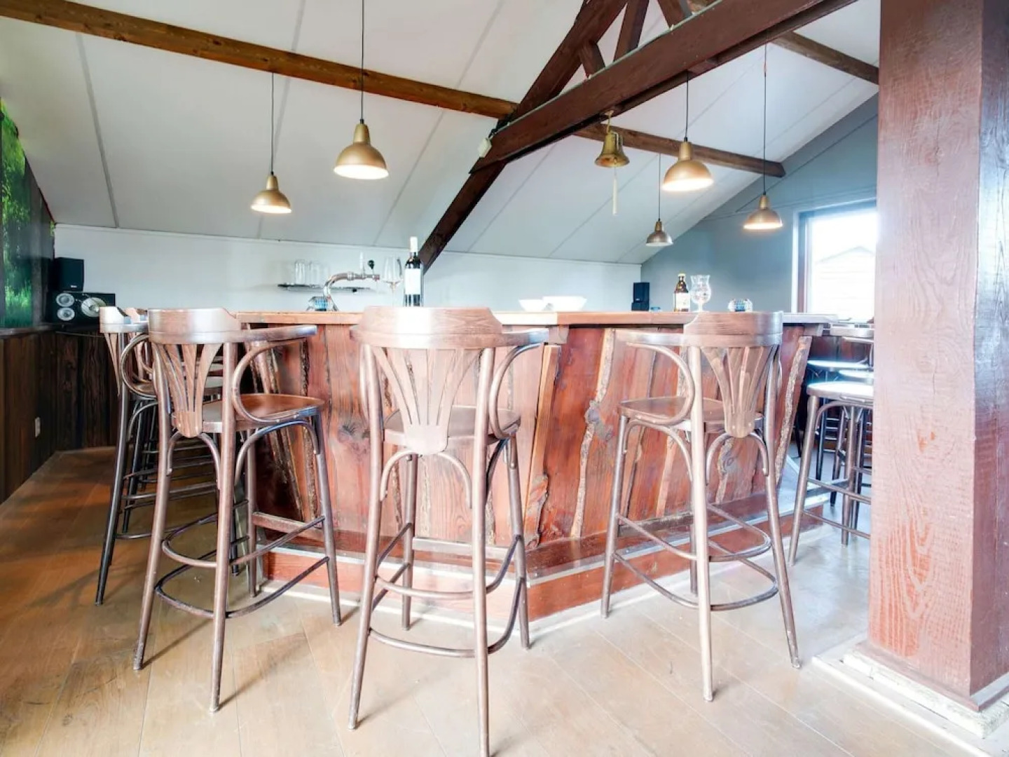 Spacious Farmhouse With Sauna, Hottub