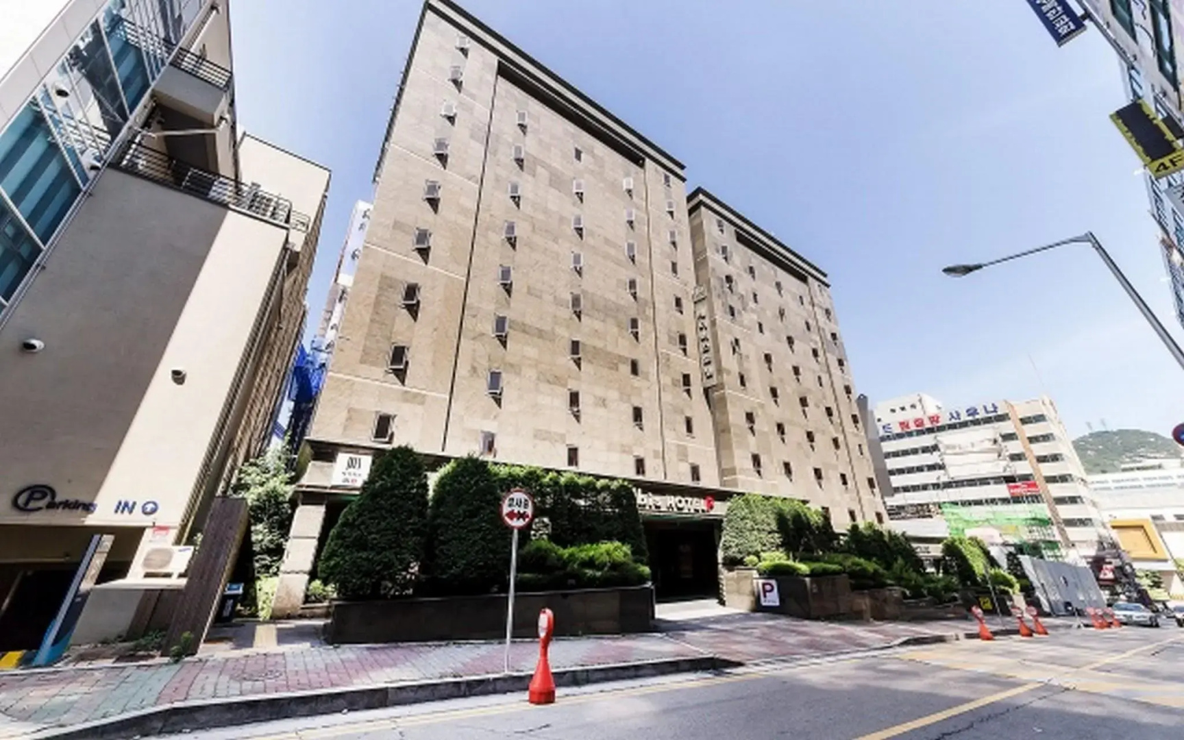 JBIS Hotel