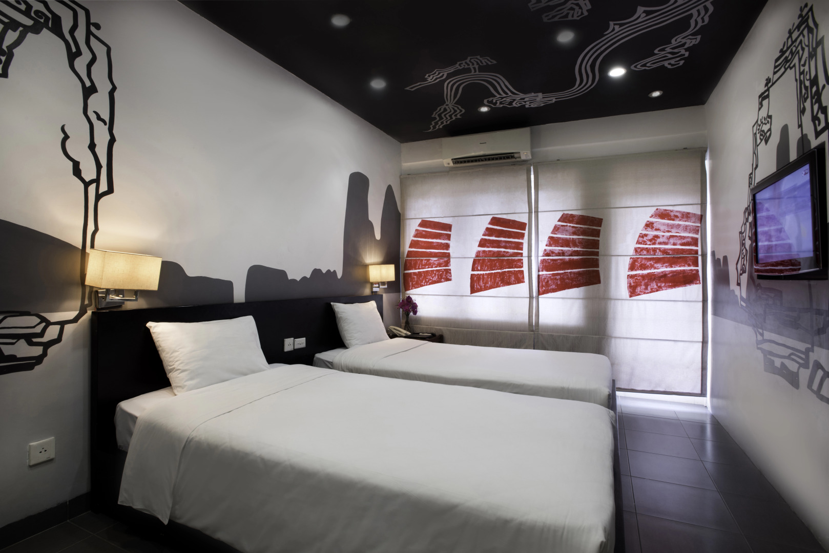 Thang Long Espana Hotel