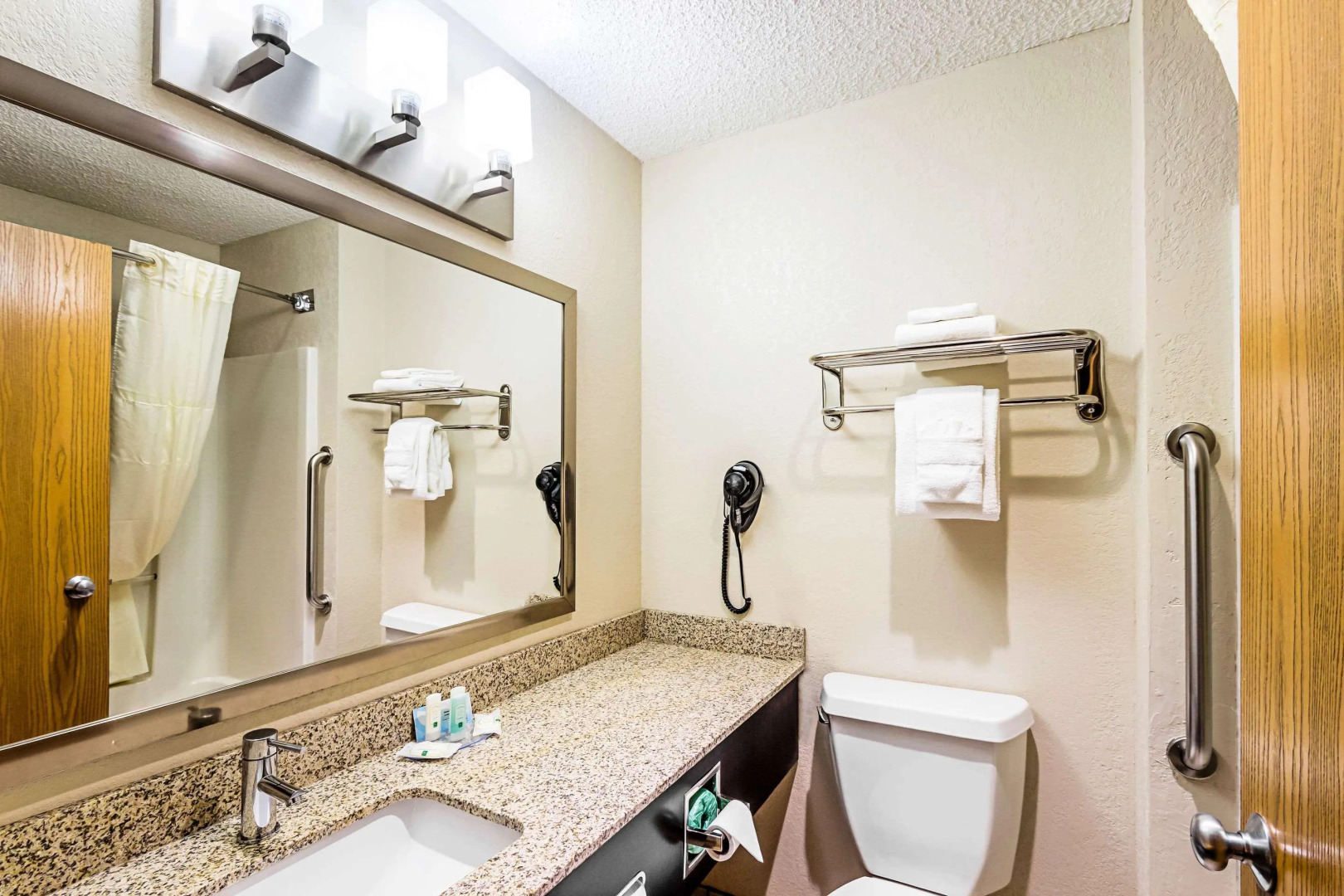 Quality Inn Sheboygan North I-43
