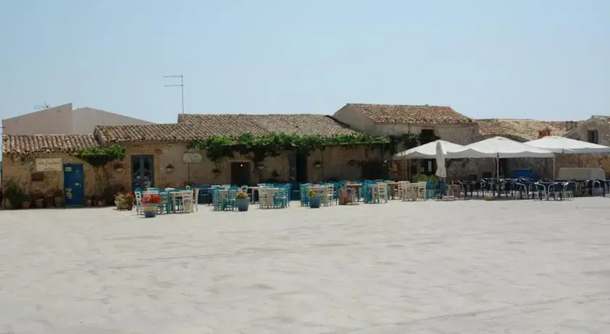 Un Affaccio Sul Borgo