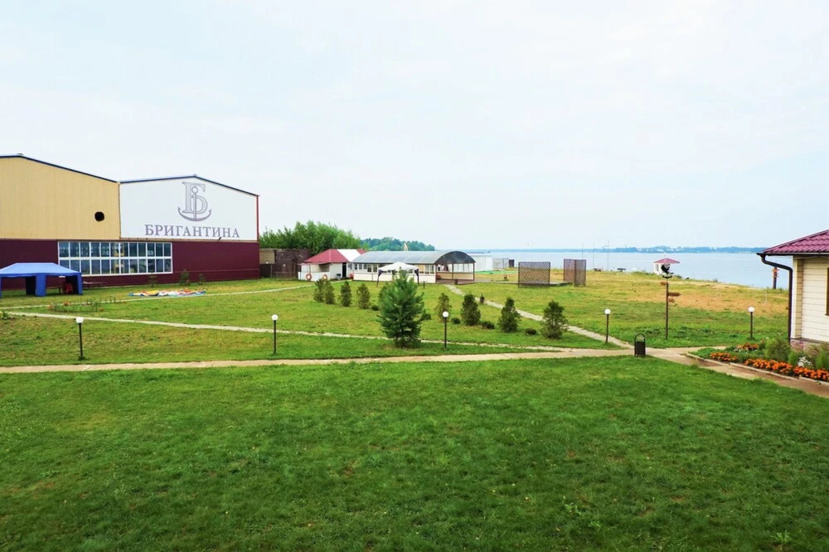 Отель «Бригантина»