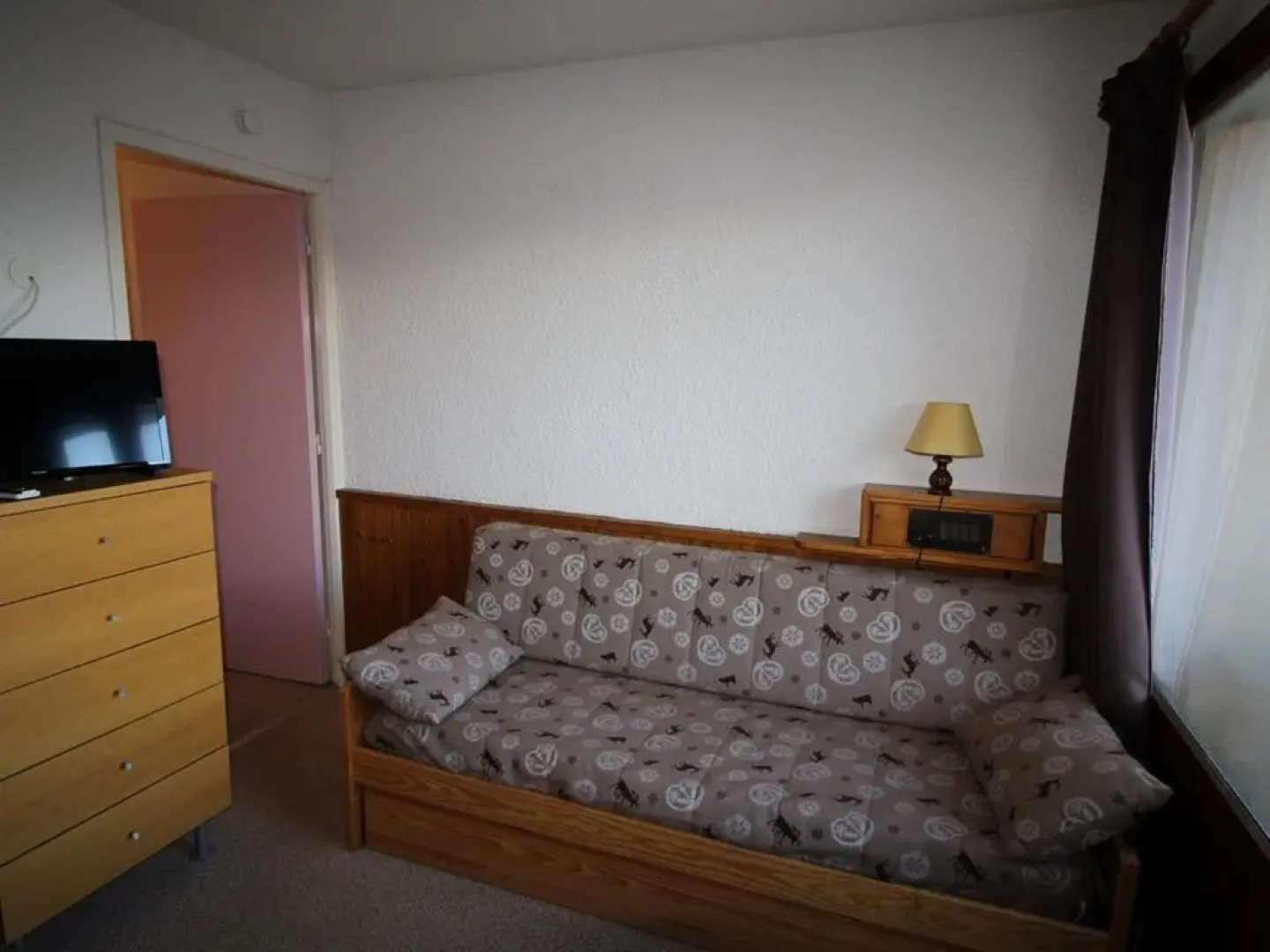 Appartement Auris, 1 pièce, 2 personnes - FR-1-297-33