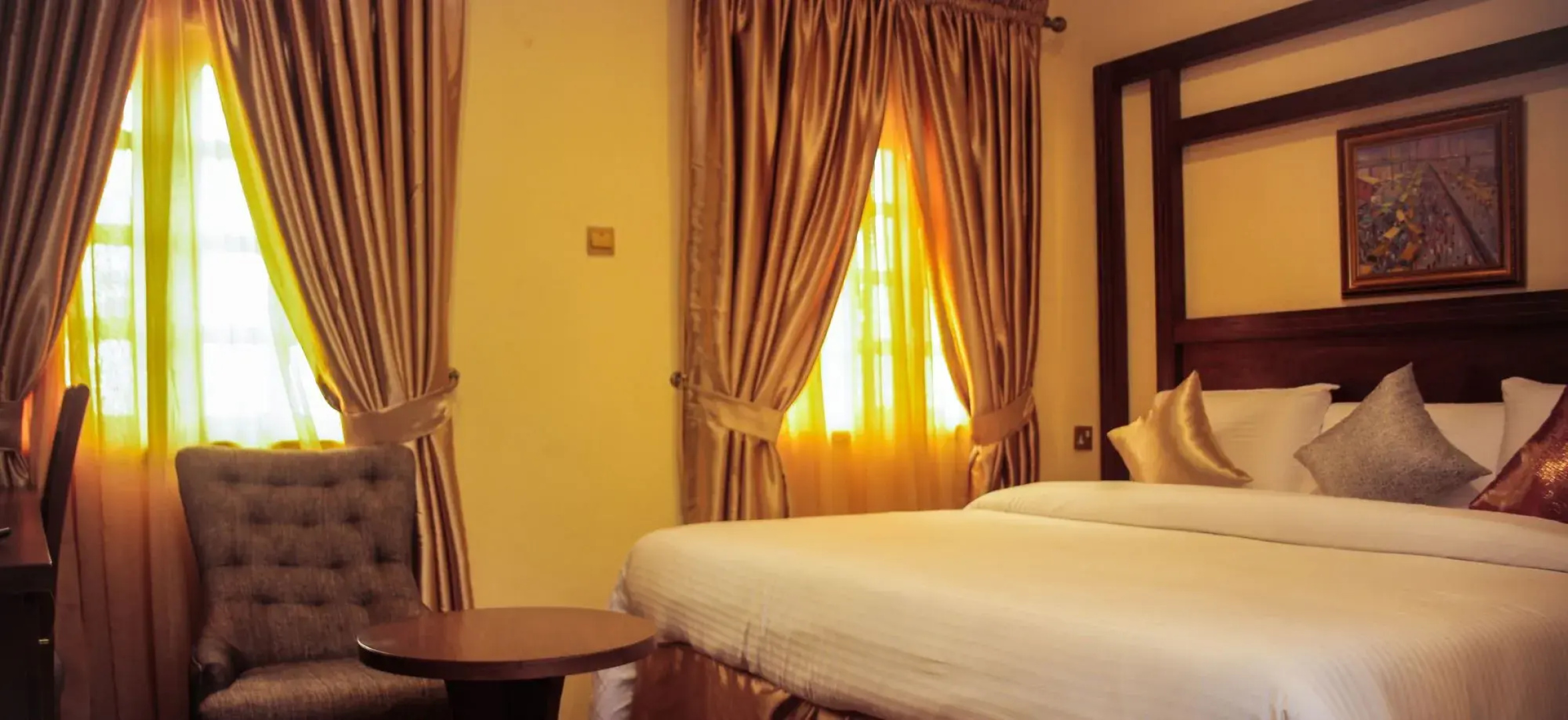Banex Hotel and Suites