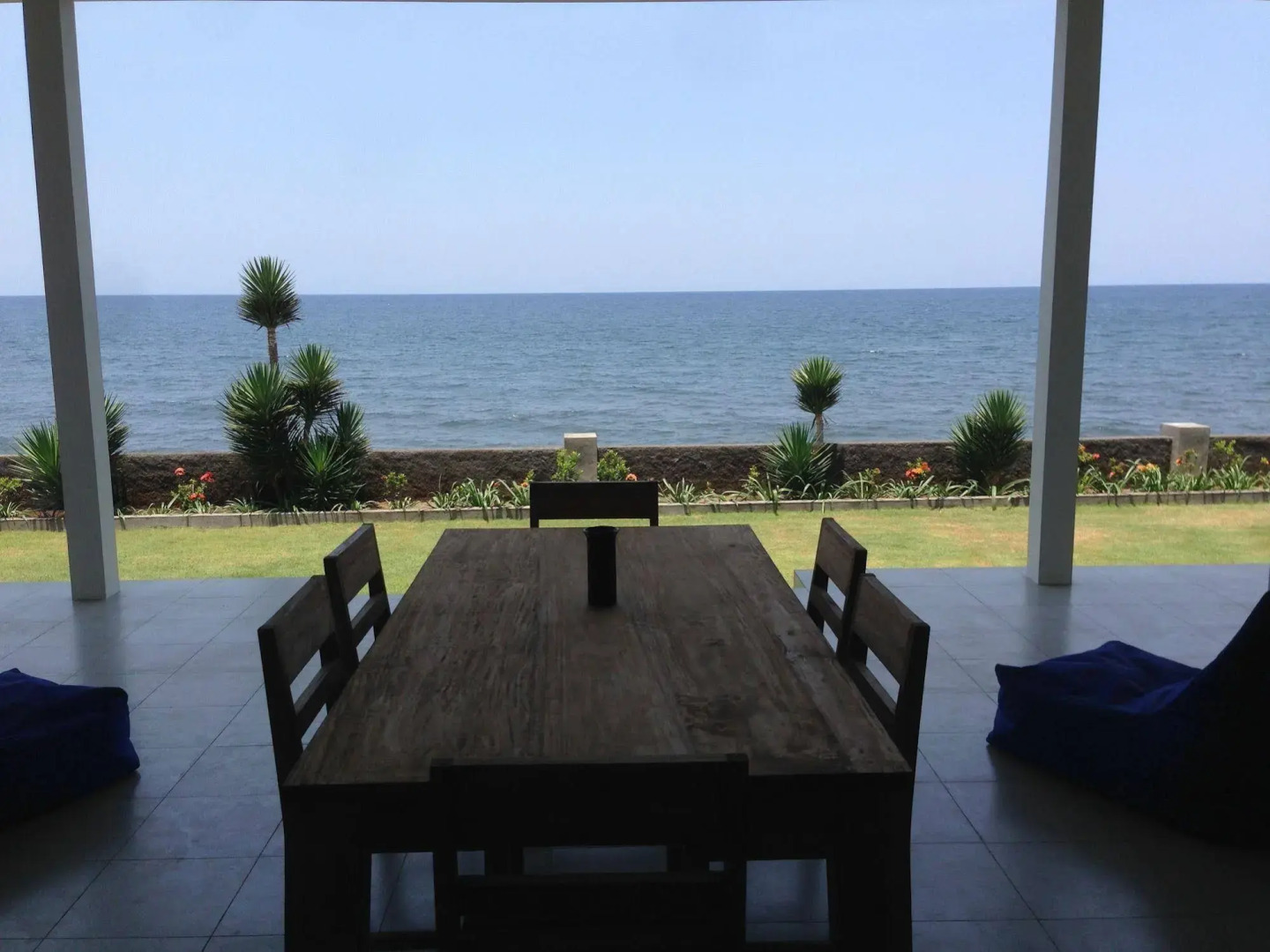 Air Sanih Beach Villa