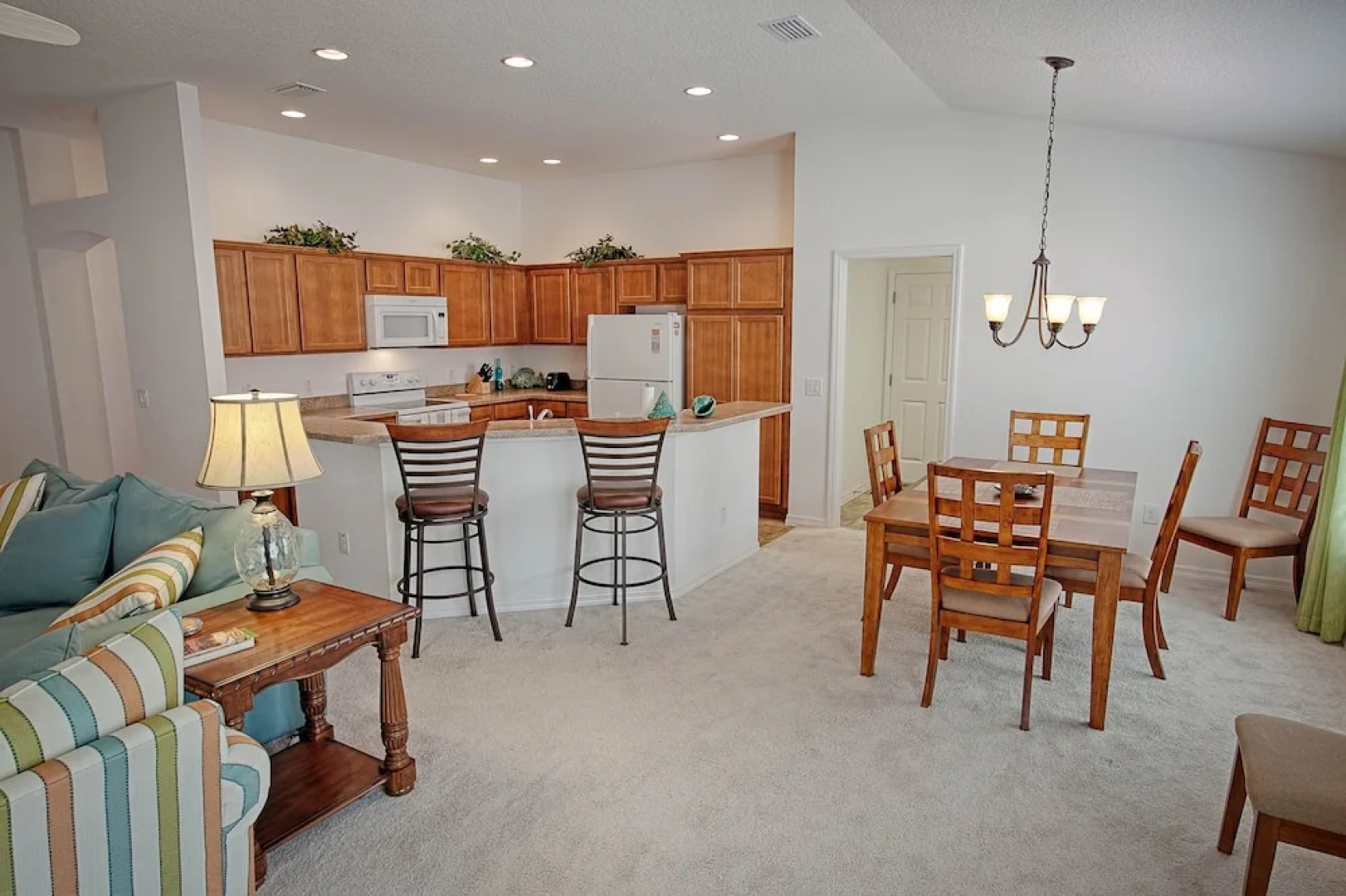 Waterbury Place Home 3 Bedroom by The VIR Group