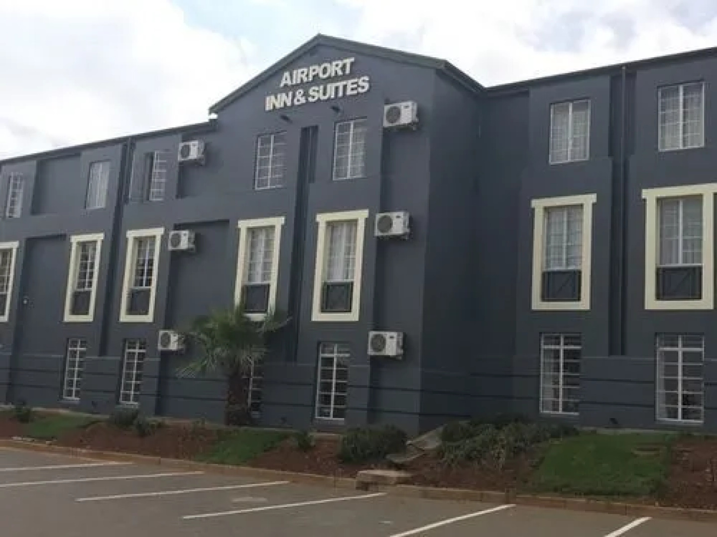 Airport Inn Executive Suites