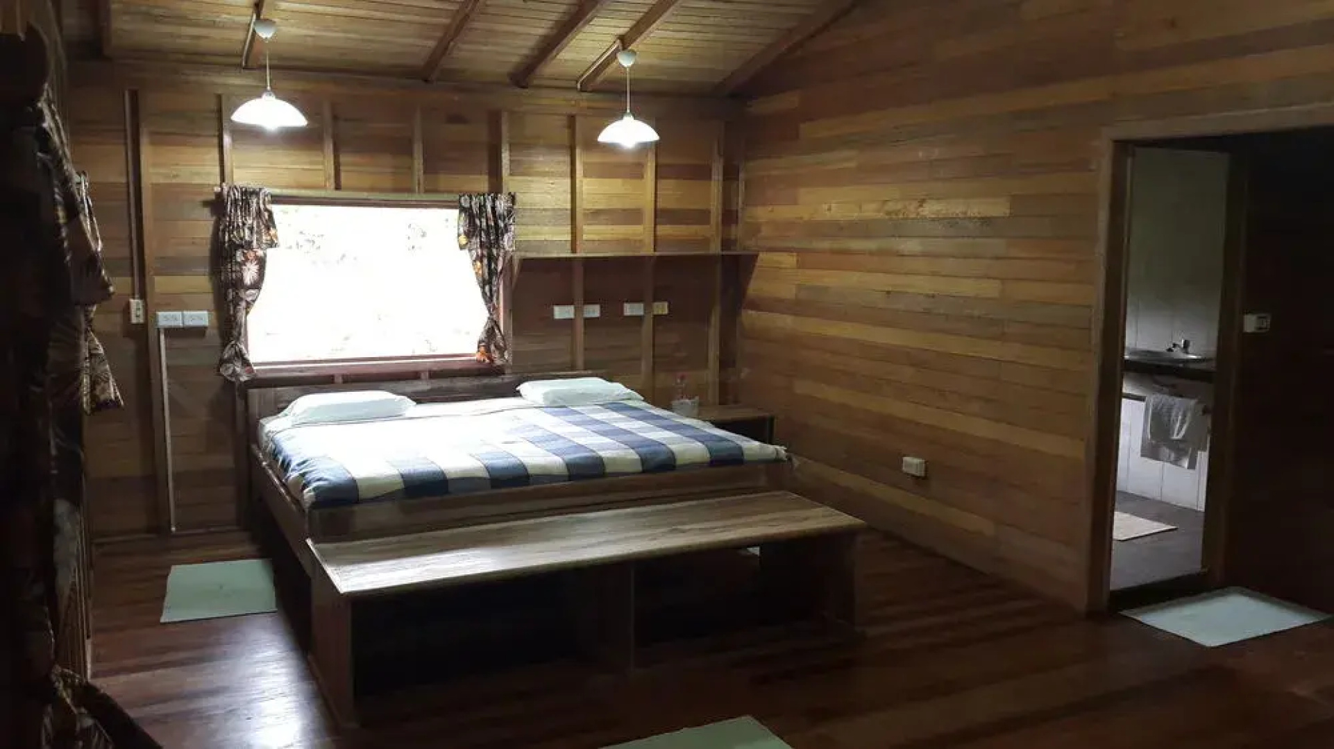 Hakuna Matata Lodge