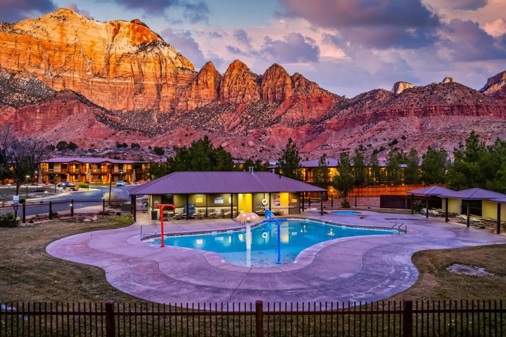 Отель The Red Cliffs Lodge Zion, a Tribute Portfolio