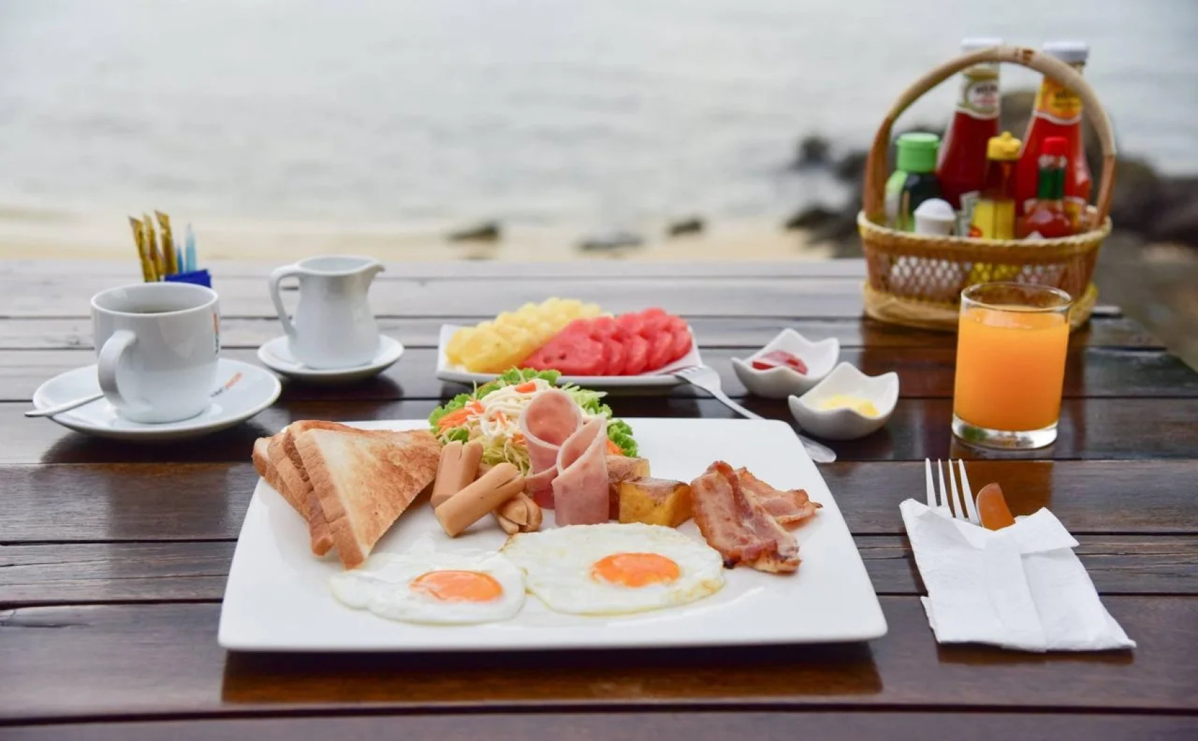 Bar And Bed (sleepless Society @ Samed)