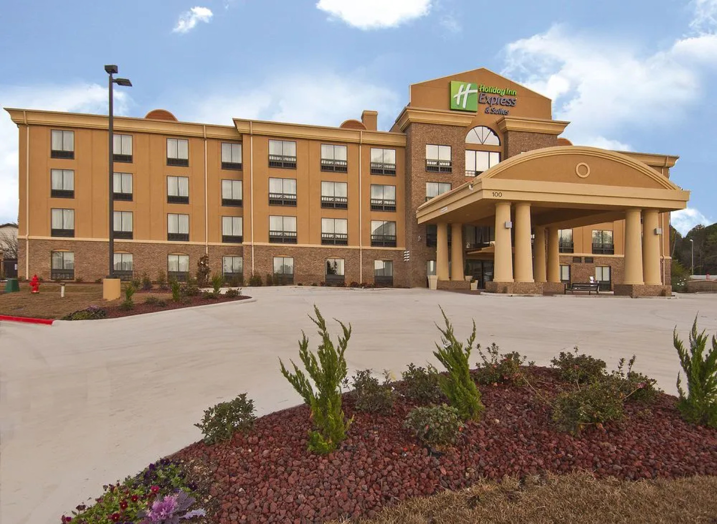 Holiday Inn Express Hotel & Suites Jackson / Pearl International Airport