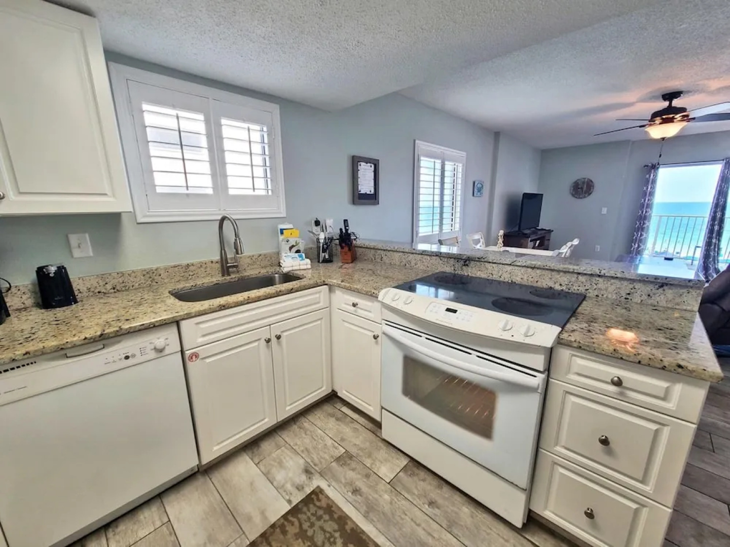 Westwind by Youngs Suncoast