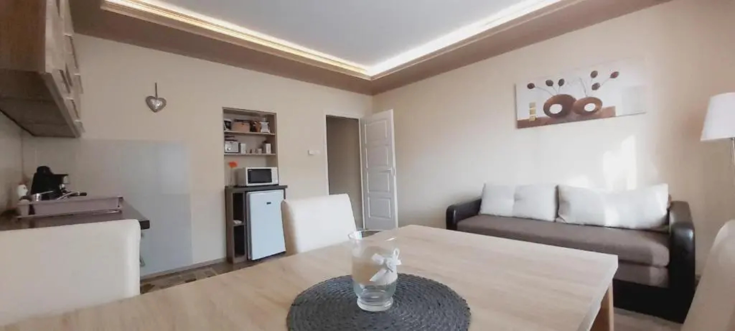 Paradise Apartmanház