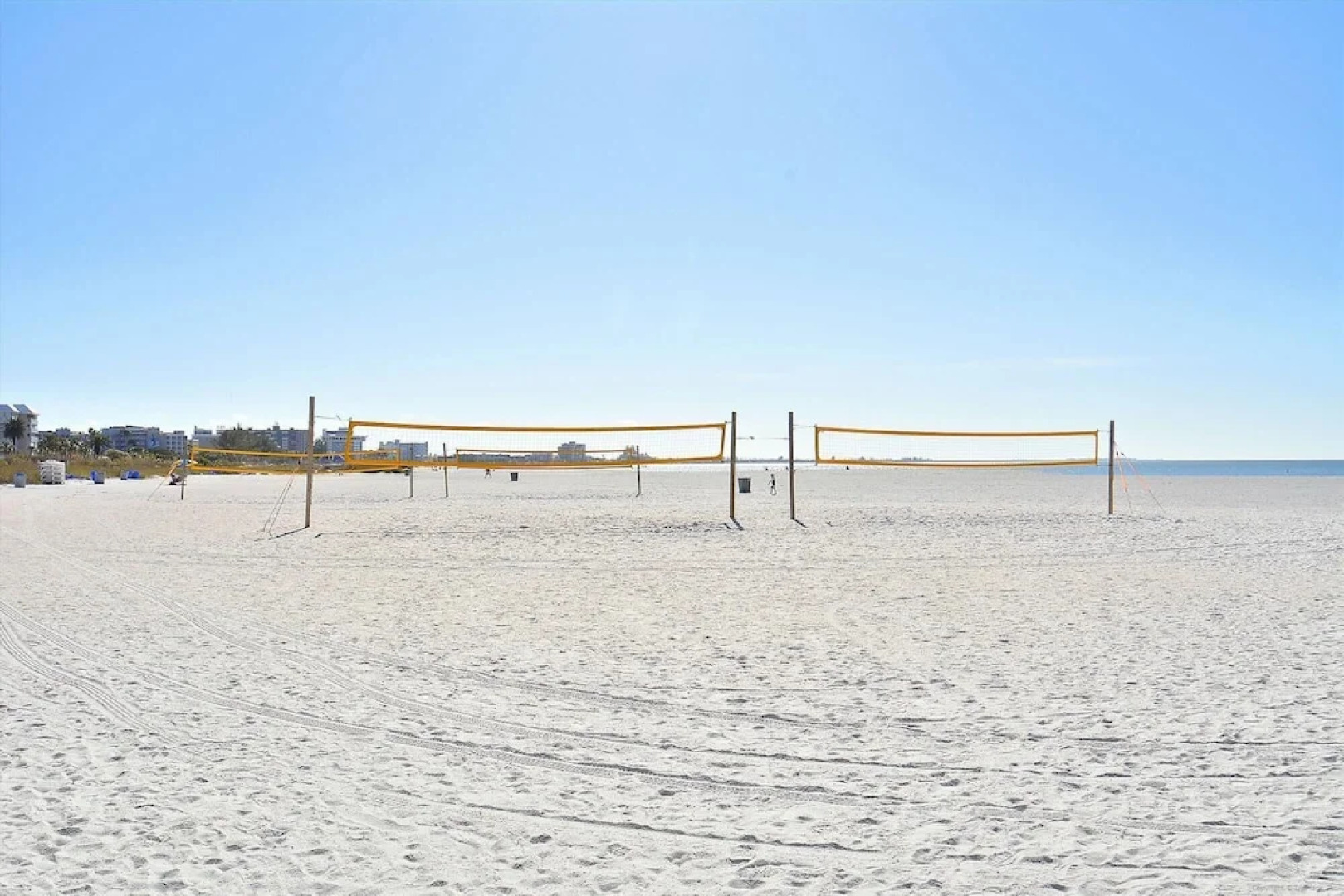 Bay Front Duplex 2br, Fishing Dock - Walk to Beach!