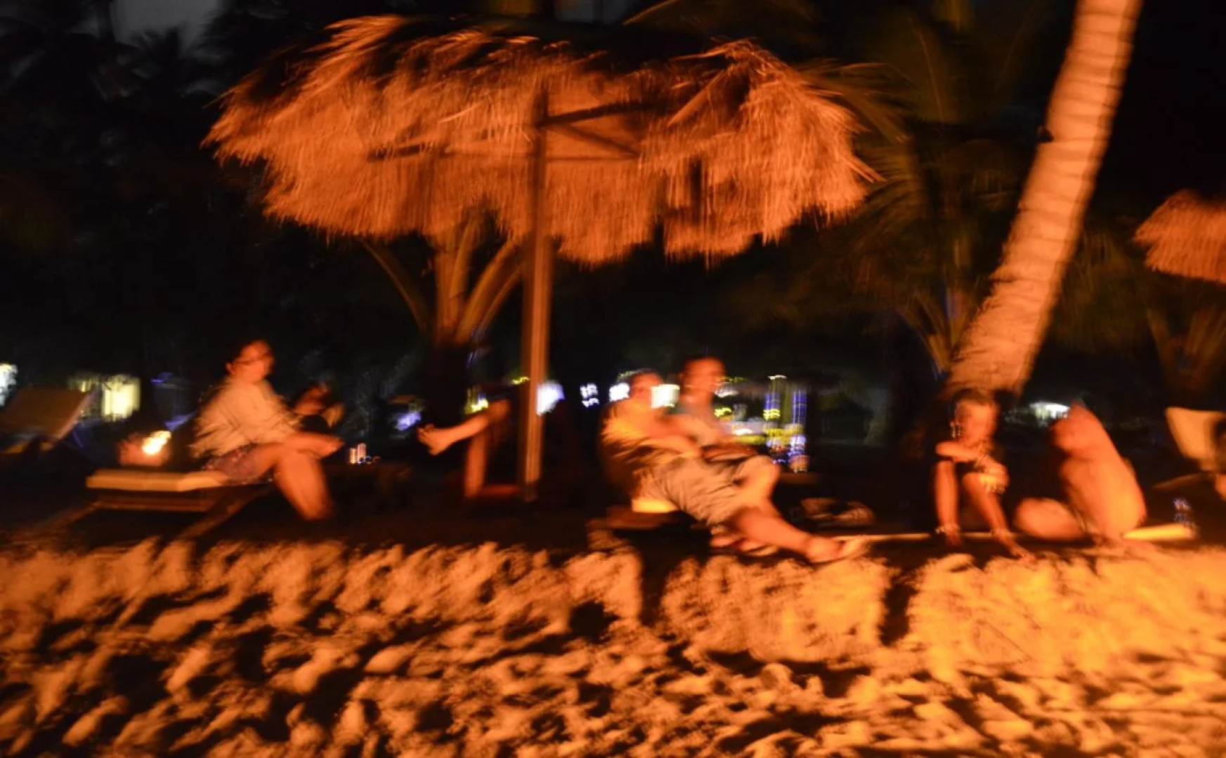 Peace & Love Beach Club