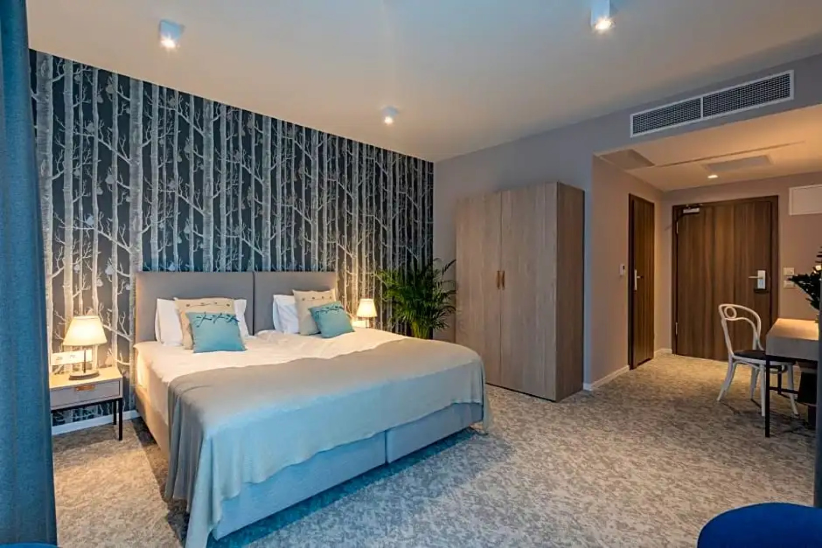 Hotel Odpocznia Resort I las