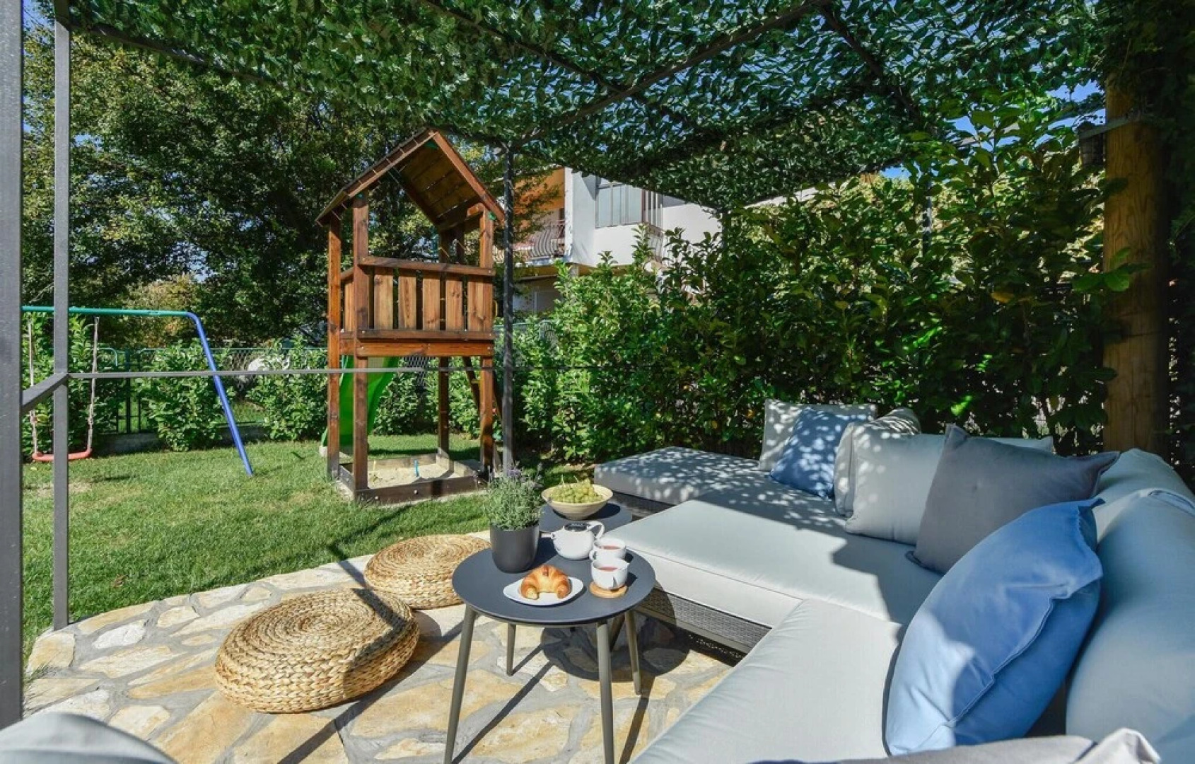 Beautiful Home in Zrnovnica With Wifi and 3 Bedrooms