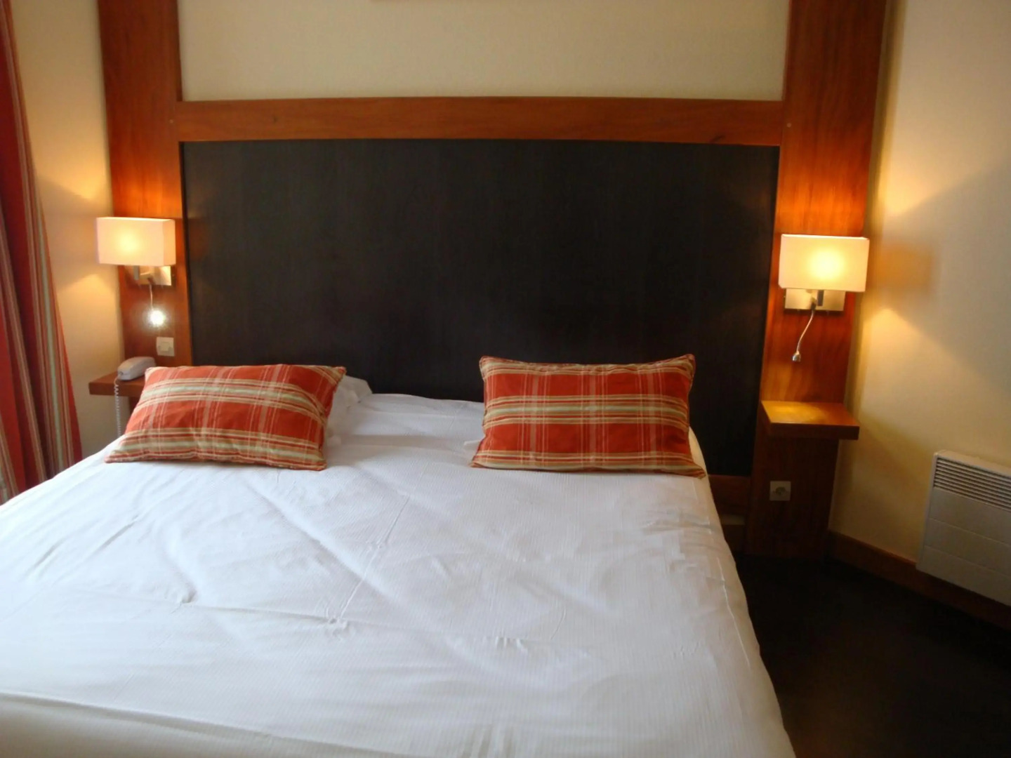 Hôtel de l'Orme, Akena, Evreux