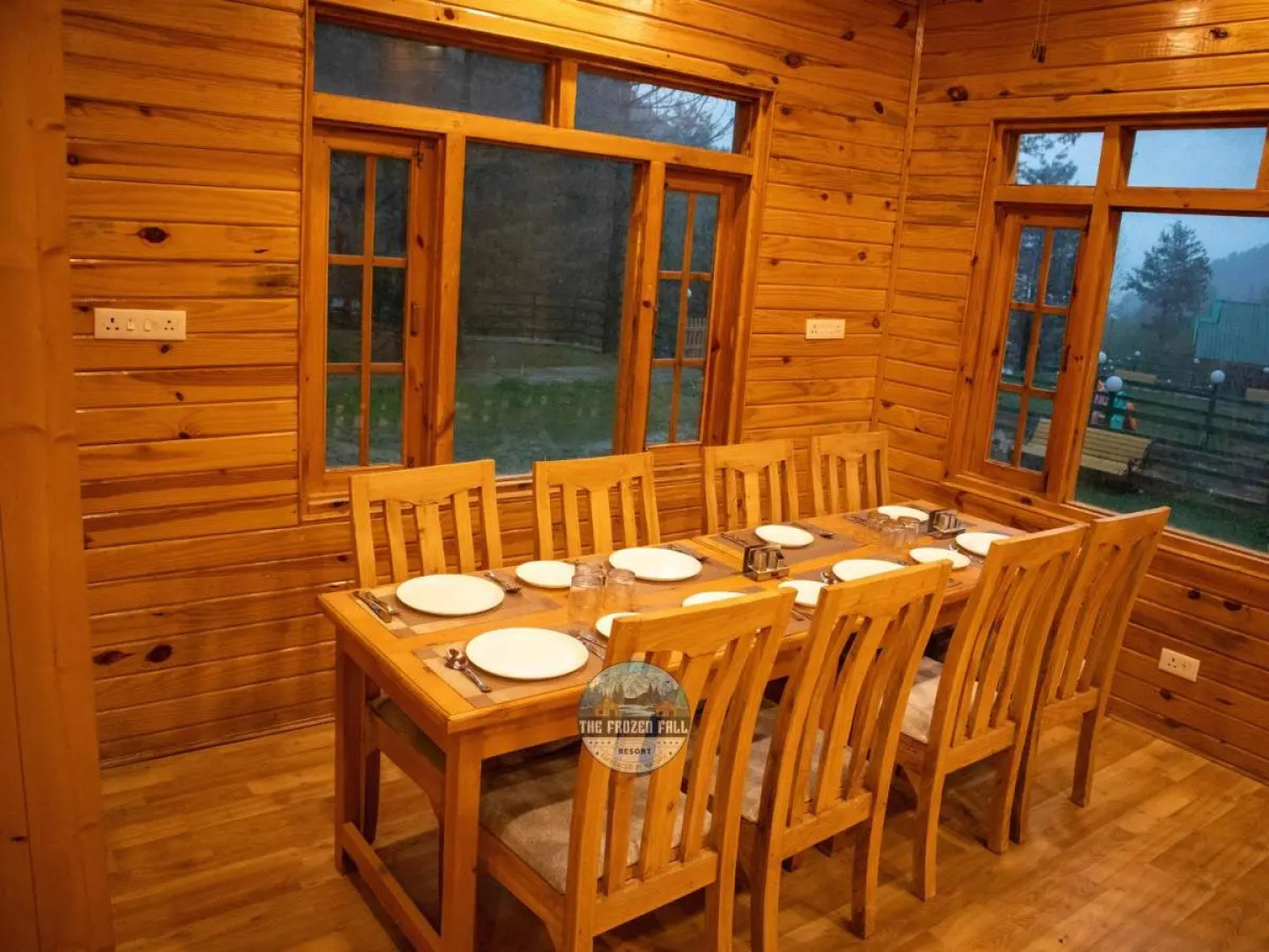 The FrozenFall Resort - Gulmarg