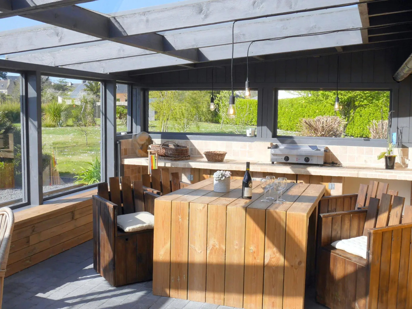 Holiday Home With Jacuzzi, Guisseny