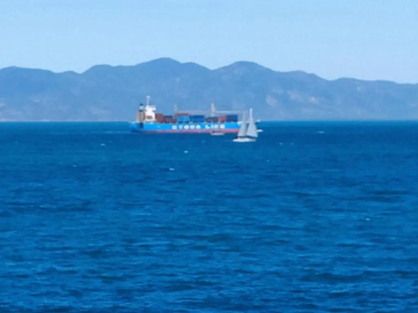 Best at Bright Point Absolute Waterfront 4 bedroom apartment