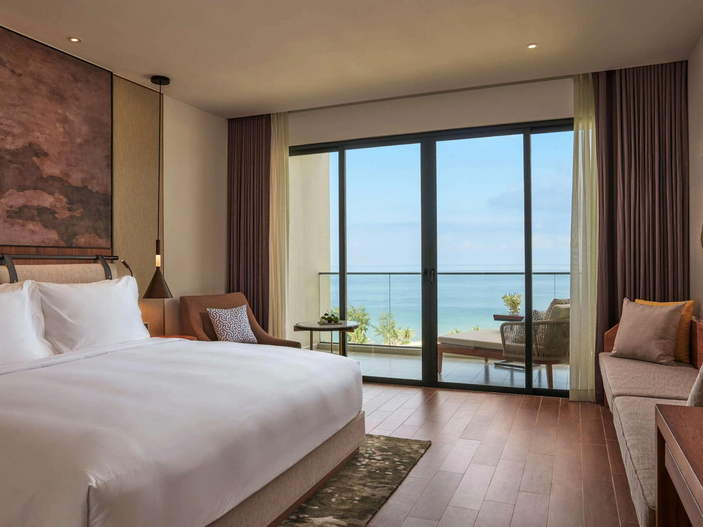 Курортный отель Mövenpick Resort Waverly Phu Quoc