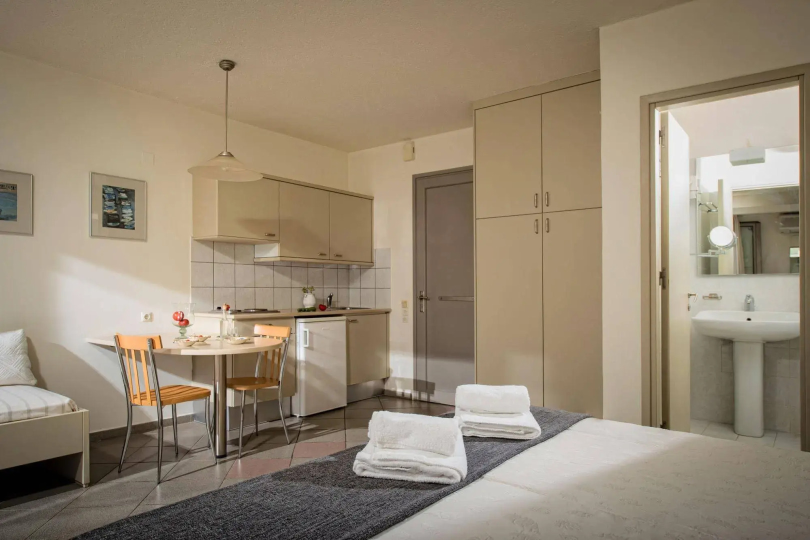 Skajado Cottages & Apartments