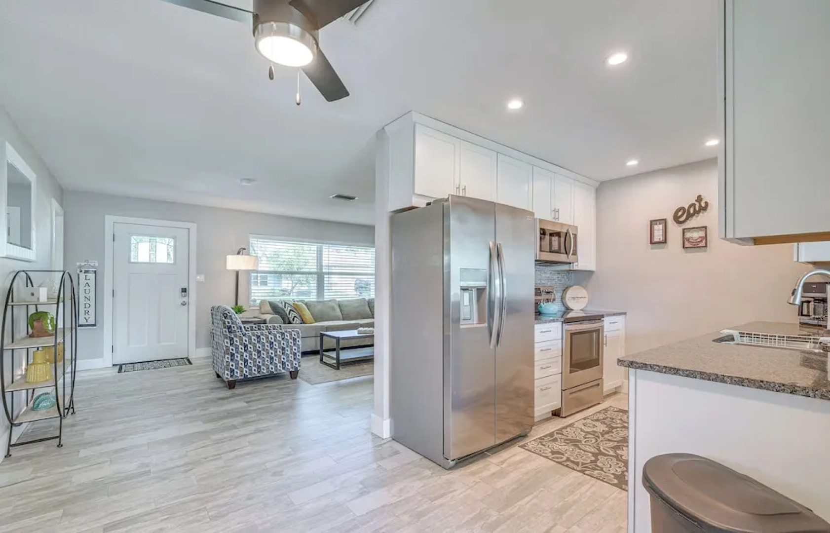 Dock, Kayaks & Bicycles: Crystal River Getaway!