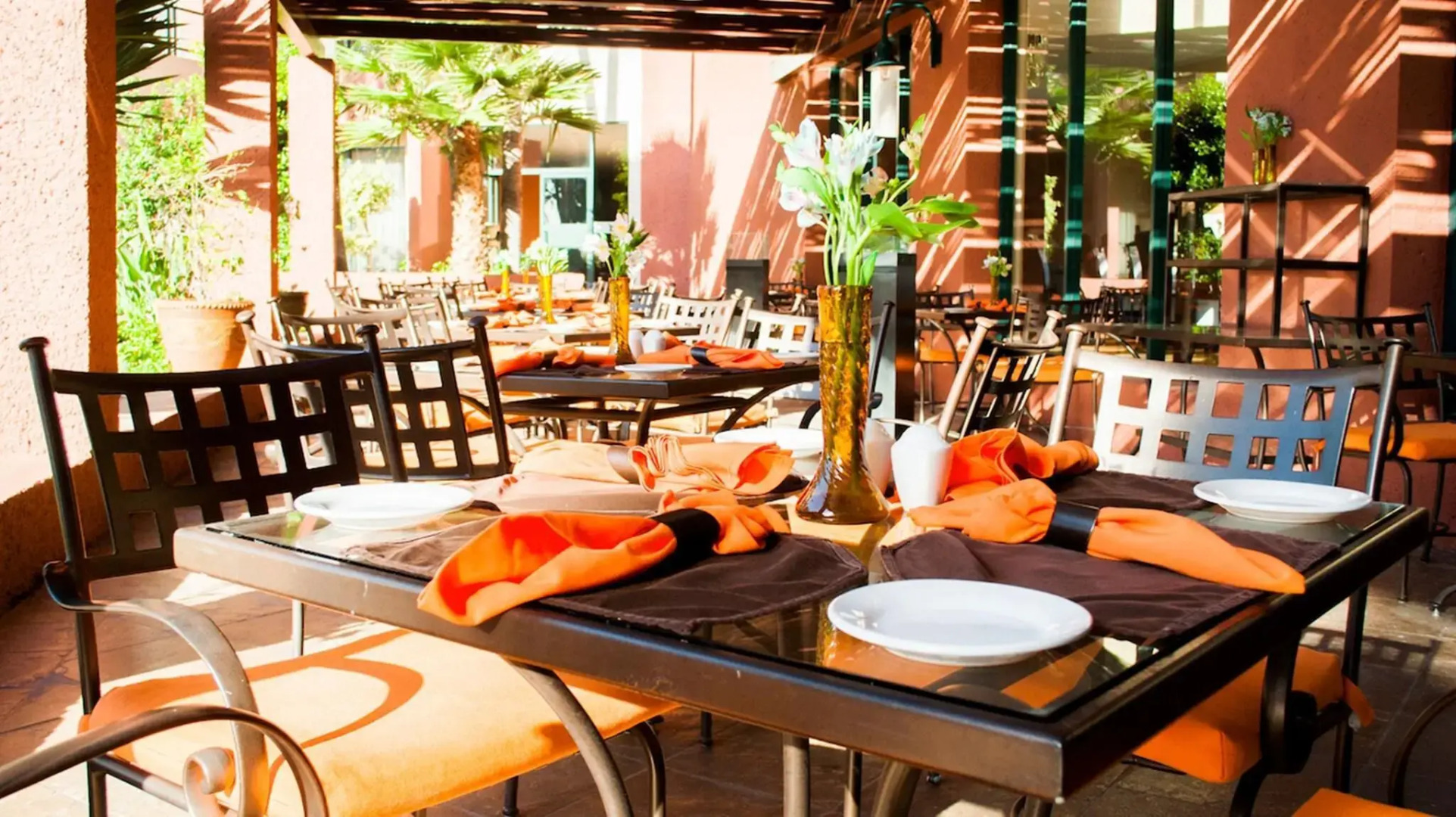 Hotel Coral And Marina