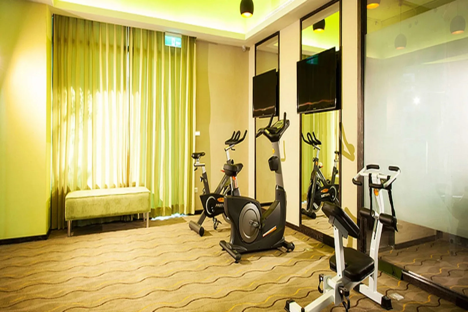 CHECK inn SELECT Hualien LinSen
